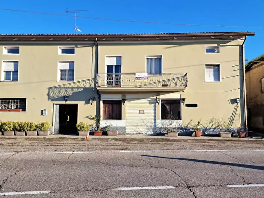 Immagine 1 di Casa indipendente in vendita  in VIA CHIESA SUD a Novi Di Modena