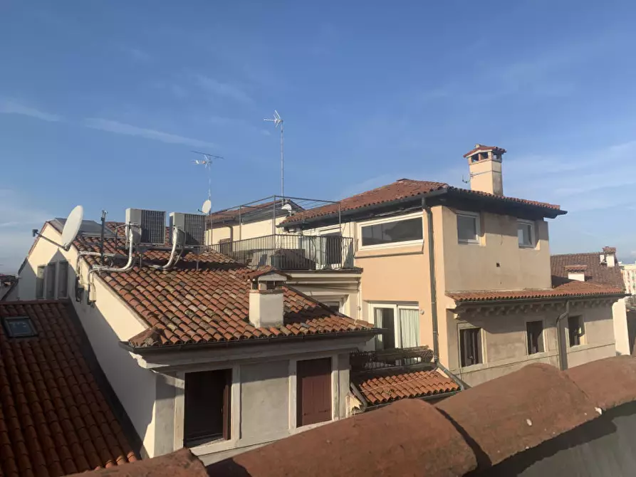 Immagine 22 di Appartamento in vendita  in contrà Zanella a Vicenza