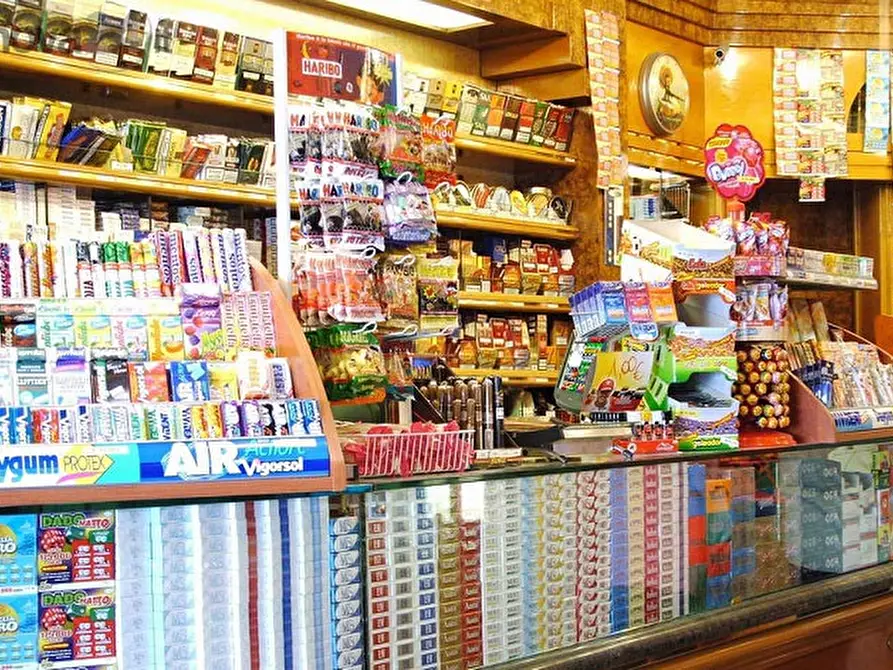 Immagine 4 di Attività commerciale in vendita  in Via Madonna della Salute a Padova