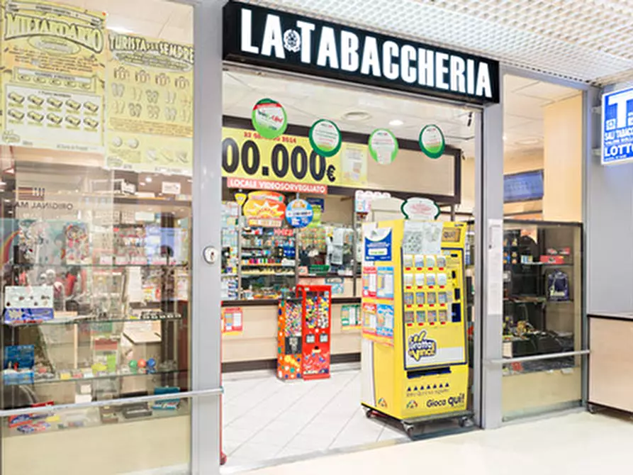 Immagine 5 di Attività commerciale in vendita  in Via Madonna della Salute a Padova