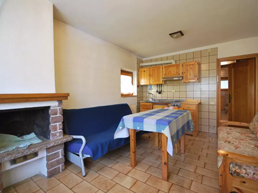 Immagine 1 di Appartamento in vendita  in via Della Grotta a Auronzo Di Cadore