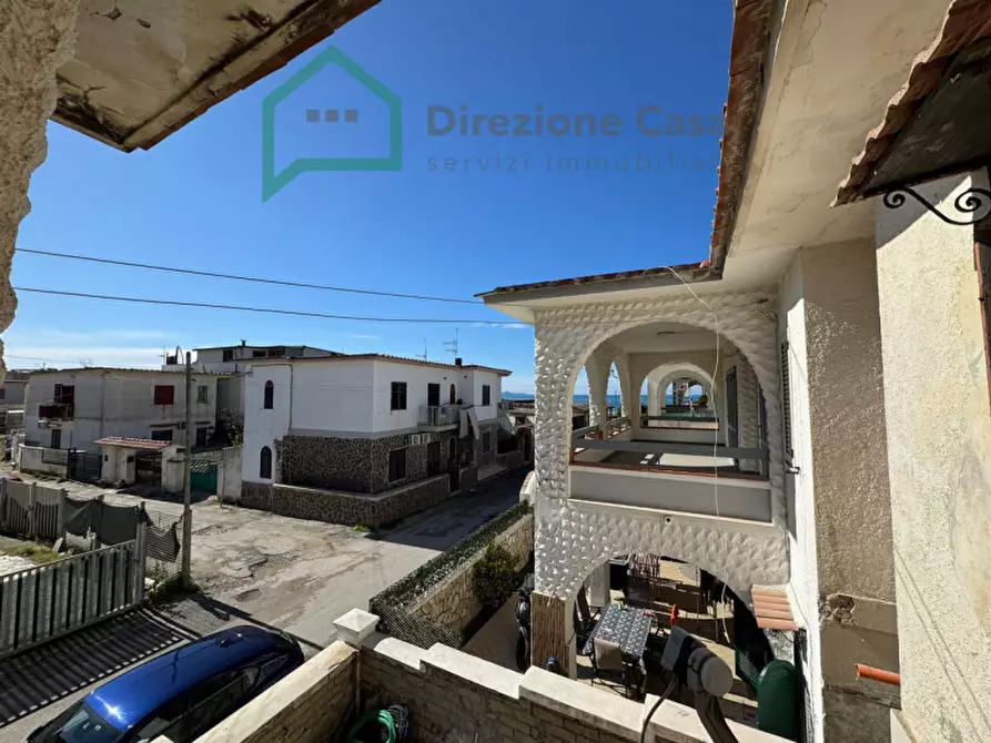 Immagine 10 di Appartamento in vendita  in VIALE DELLE CAMELIE a Castel Volturno