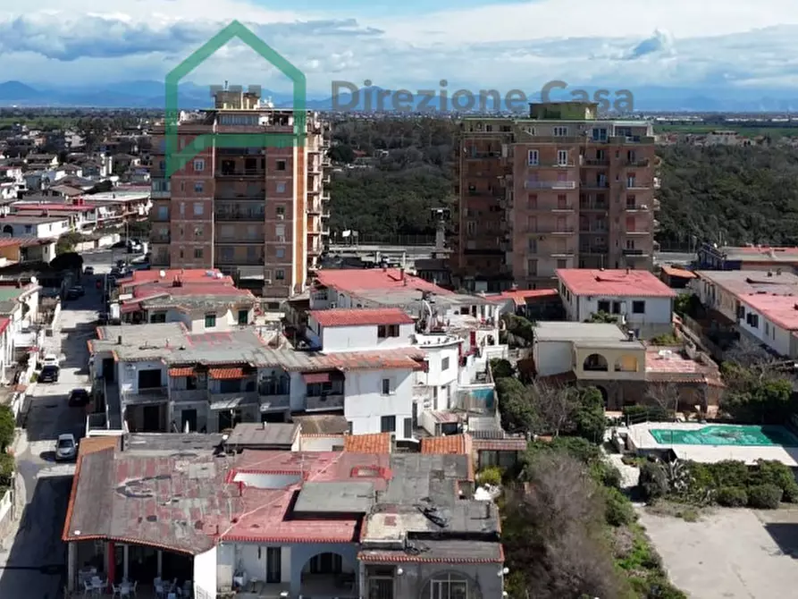 Immagine 30 di Appartamento in vendita  in VIALE DELLE CAMELIE a Castel Volturno