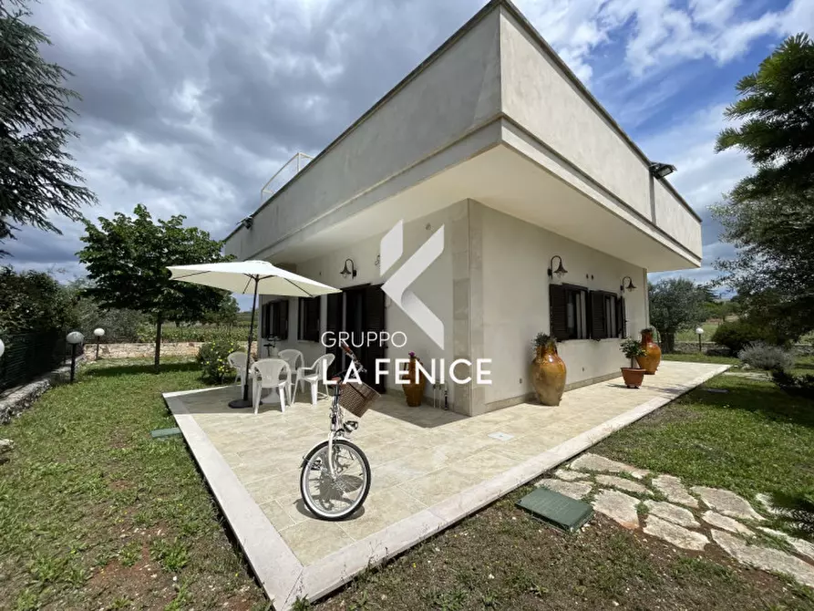 Immagine 2 di Villa in vendita  in CONTRADA RAMPONE a Martina Franca