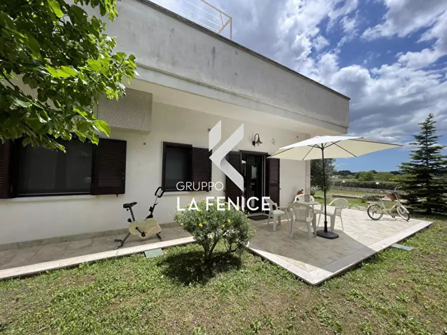 Immagine 4 di Villa in vendita  in CONTRADA RAMPONE a Martina Franca