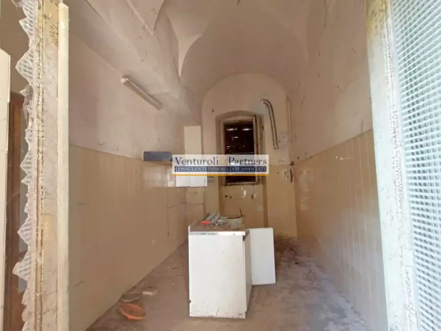 Immagine 18 di Palazzo in vendita  in piazza del corlo a Lonato del Garda