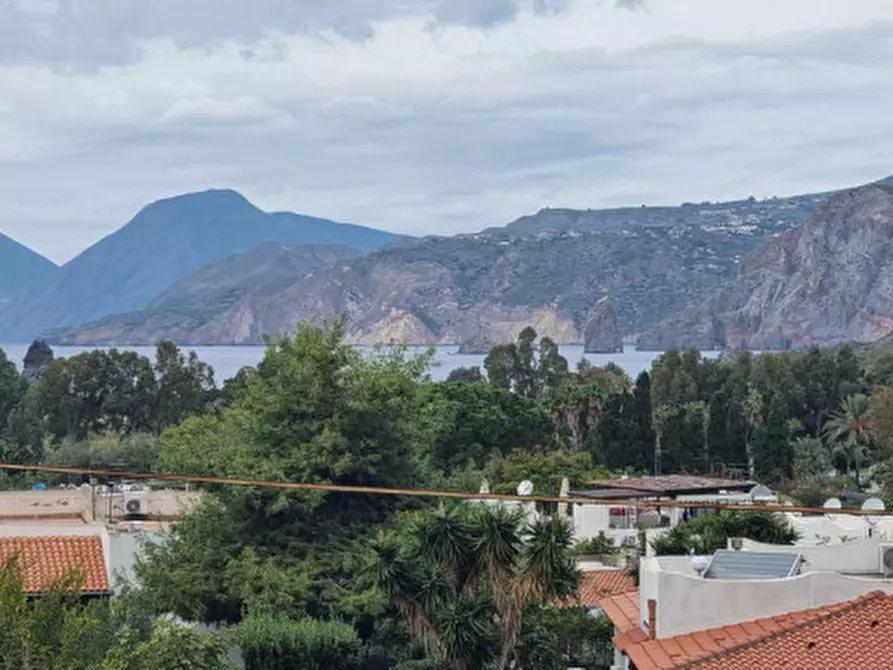 Immagine 1 di Casa bifamiliare in vendita  in VIA SOTTO CRATERE, VULCANO a Lipari