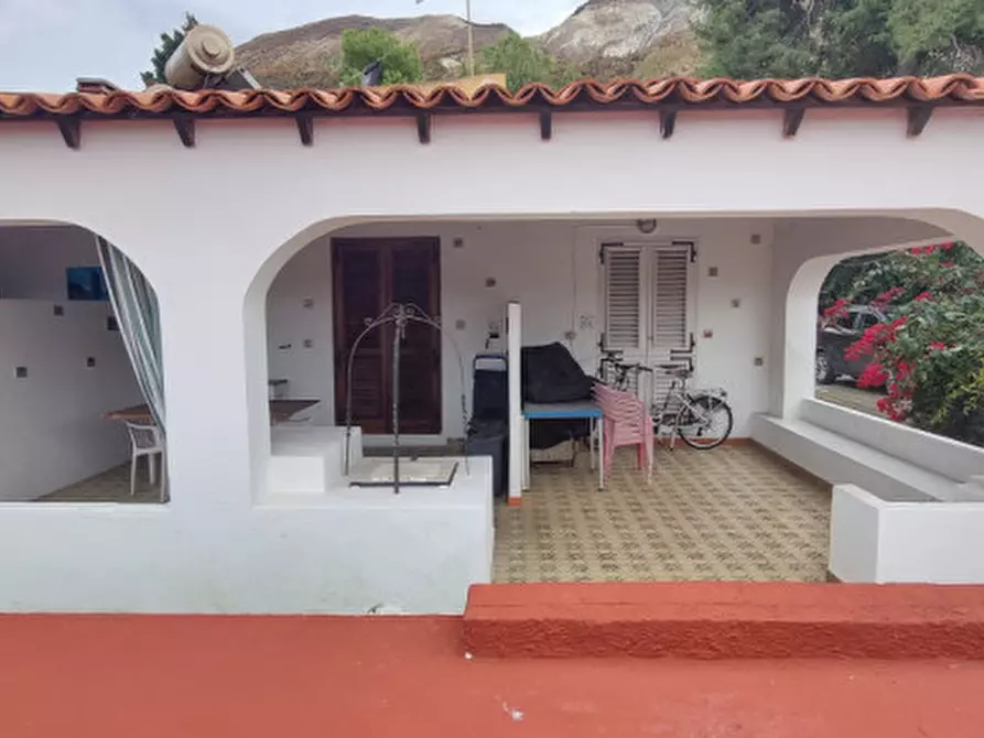 Immagine 2 di Casa bifamiliare in vendita  in VIA SOTTO CRATERE, VULCANO a Lipari