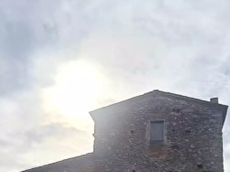 Immagine 2 di Rustico / casale in vendita  in via vespucci a Montevarchi