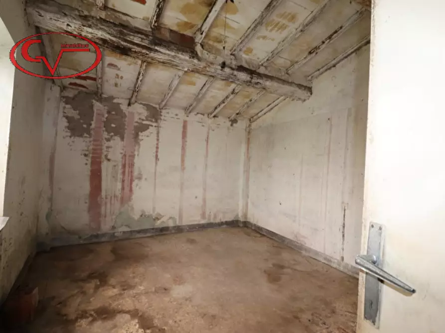 Immagine 12 di Rustico / casale in vendita  in via vespucci a Montevarchi