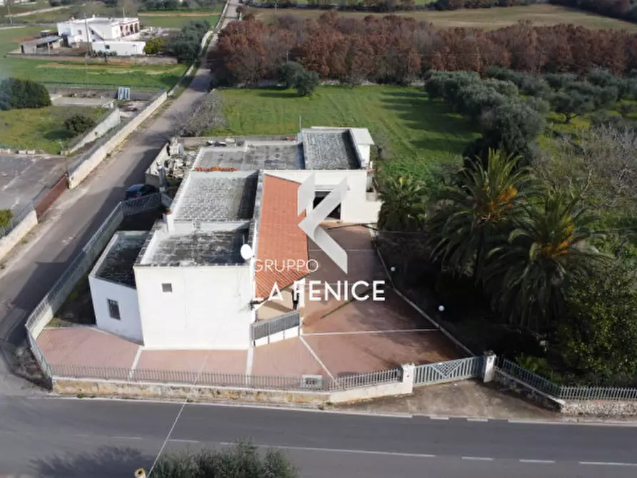 Immagine 6 di Villa in vendita  in strada Battaglini a Martina Franca
