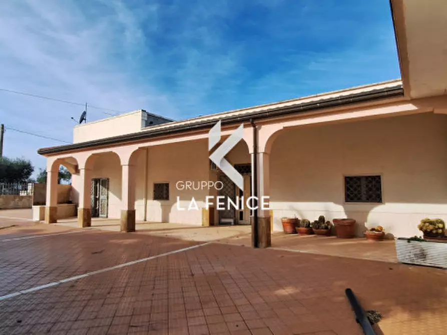 Immagine 14 di Villa in vendita  in strada Battaglini a Martina Franca