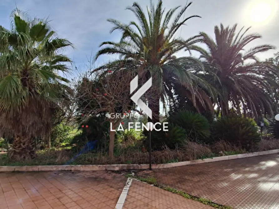 Immagine 21 di Villa in vendita  in strada Battaglini a Martina Franca