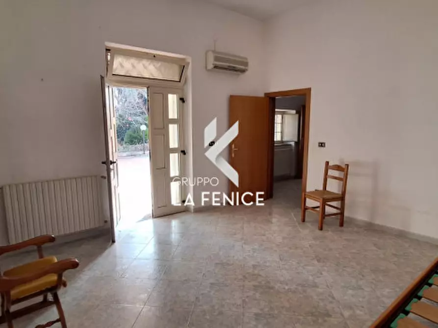 Immagine 36 di Villa in vendita  in strada Battaglini a Martina Franca