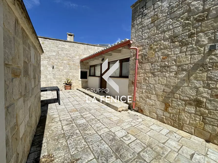 Immagine 12 di Rustico / casale in vendita  in CONTRADA NUNZIO a Locorotondo