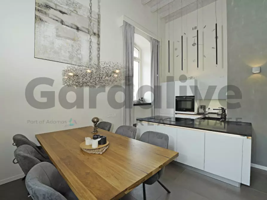 Immagine 10 di Appartamento in vendita  in Via Brunati, 33 a Salò