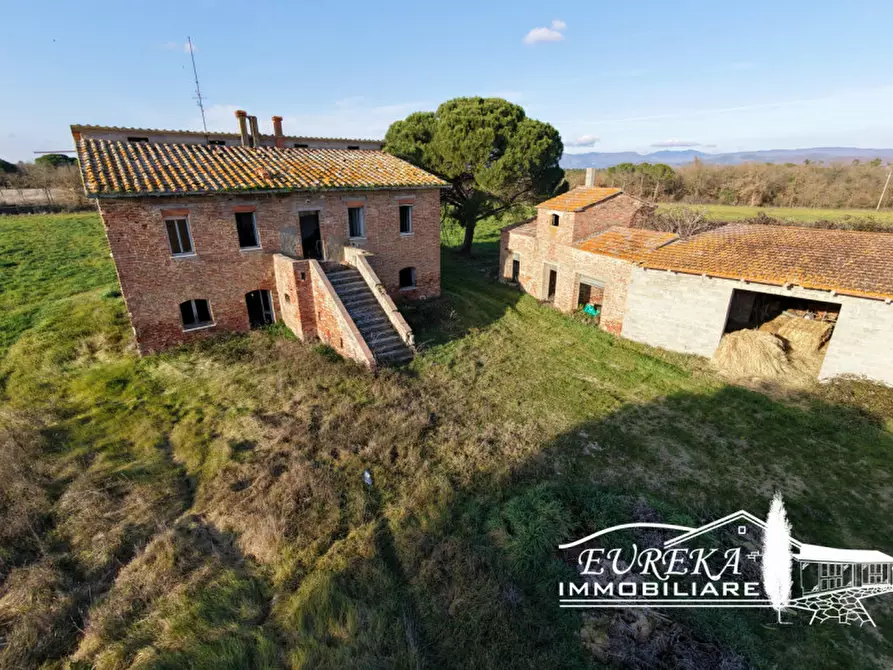 Immagine 4 di Terreno in vendita  a Castiglione Del Lago