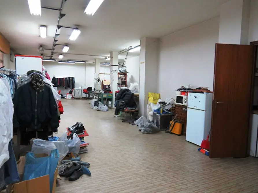 Immagine 6 di Laboratorio in vendita  in Via Remesina a Carpi