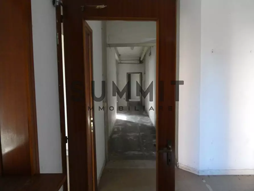 Immagine 13 di Magazzino in affitto  a Schio