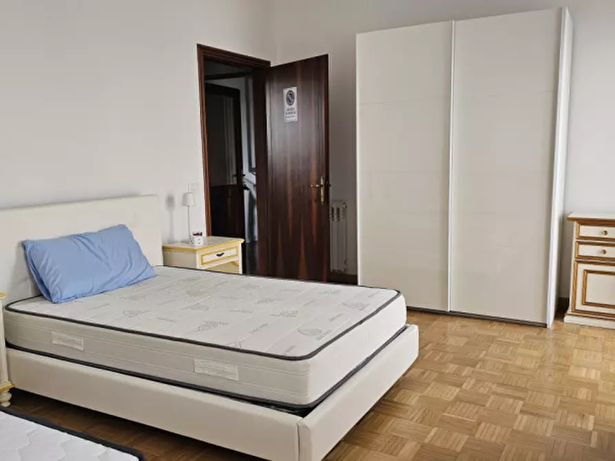 Immagine 1 di Camera in affitto  in Via Trieste a Ponte San Nicolò