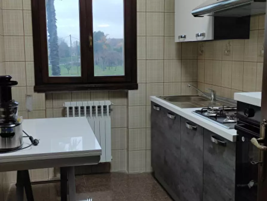 Immagine 9 di Camera in affitto  in Via Trieste a Ponte San Nicolò