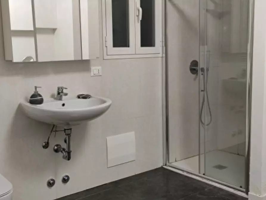 Immagine 16 di Camera in affitto  in Via Trieste a Ponte San Nicolò