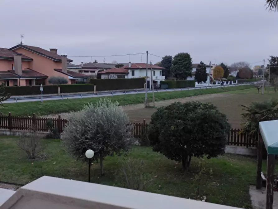 Immagine 17 di Camera in affitto  in Via Trieste a Ponte San Nicolò