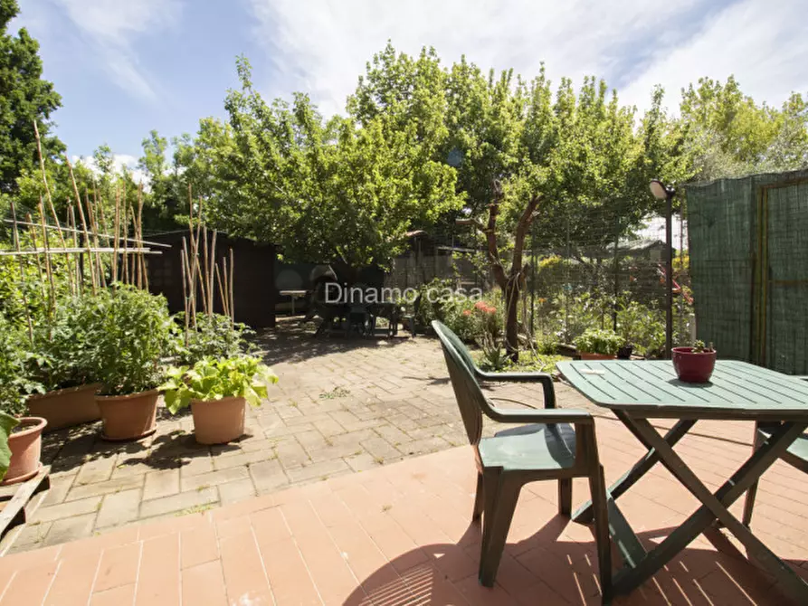 Immagine 7 di Villetta a schiera in vendita  a Carmignano