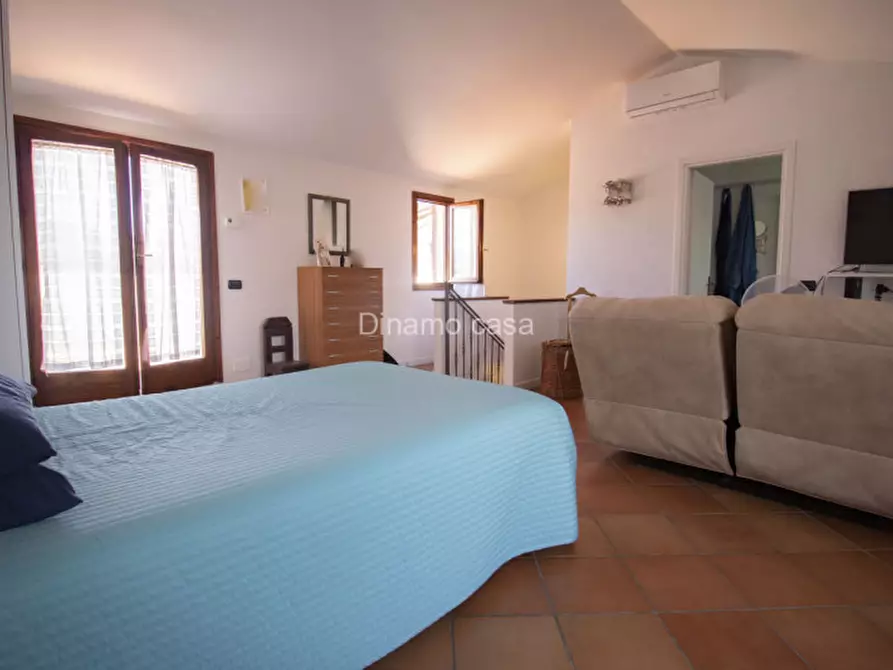 Immagine 26 di Villetta a schiera in vendita  a Carmignano