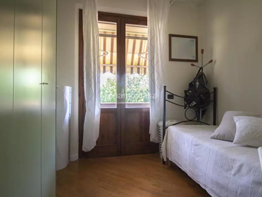 Immagine 31 di Villetta a schiera in vendita  a Carmignano