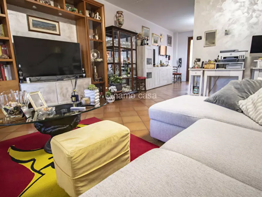 Immagine 35 di Villetta a schiera in vendita  a Carmignano