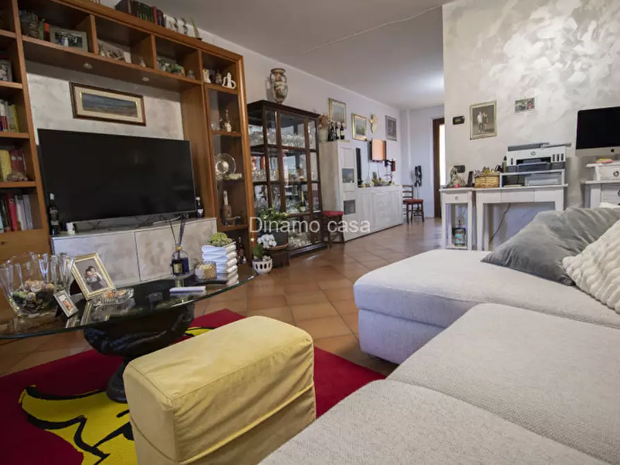 Immagine 36 di Villetta a schiera in vendita  a Carmignano