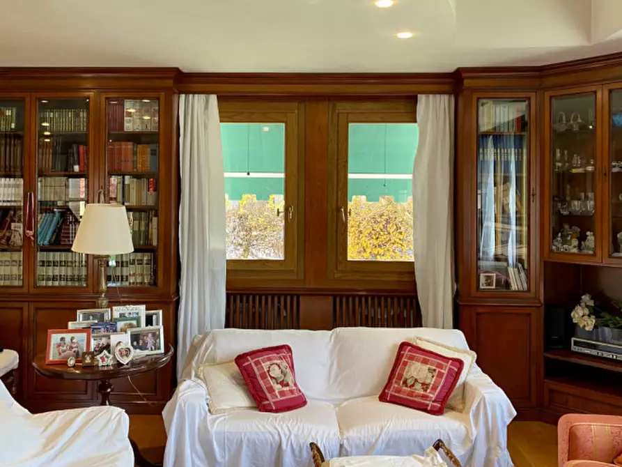 Immagine 9 di Villa in vendita  a Castelfranco Veneto