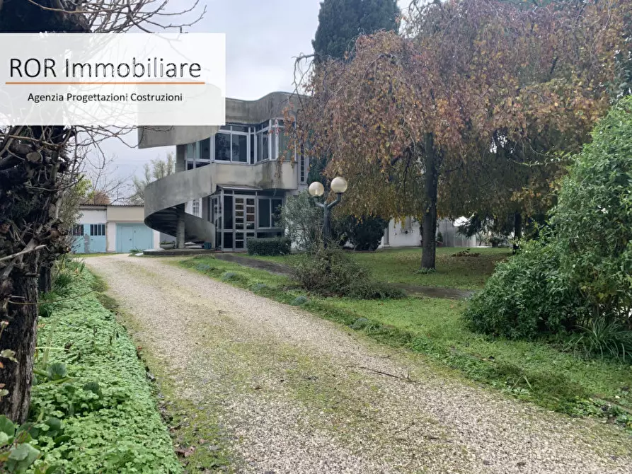 Immagine 12 di Casa indipendente in vendita  in via vanezza 23 a Correzzola