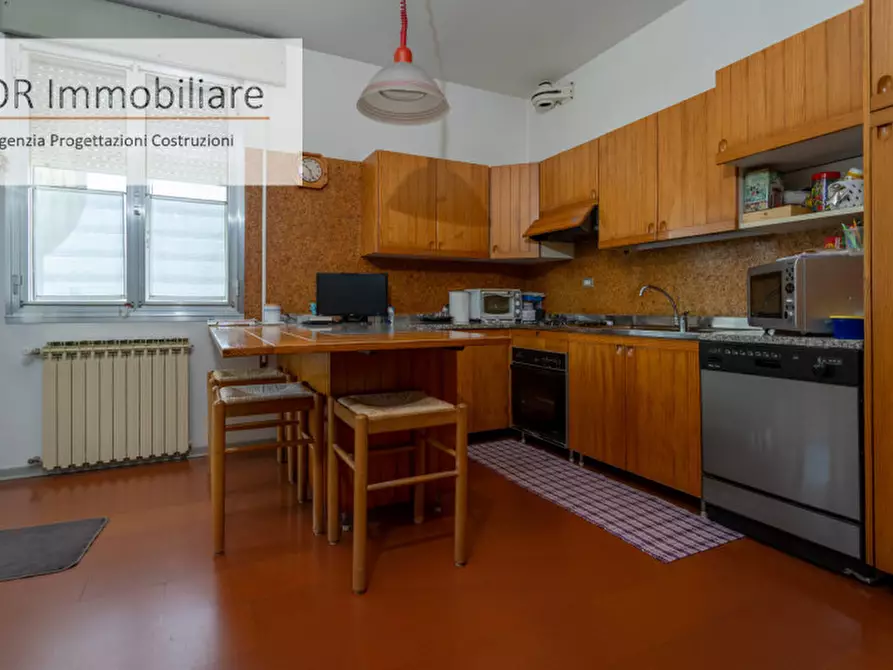 Immagine 13 di Casa indipendente in vendita  in via vanezza 23 a Correzzola