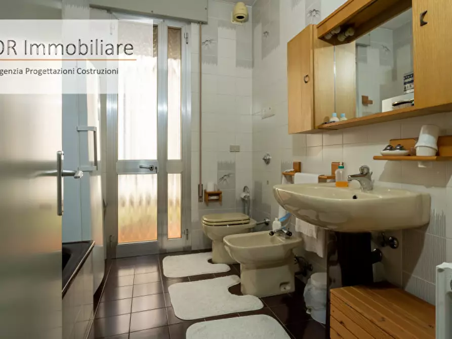 Immagine 20 di Casa indipendente in vendita  in via vanezza 23 a Correzzola