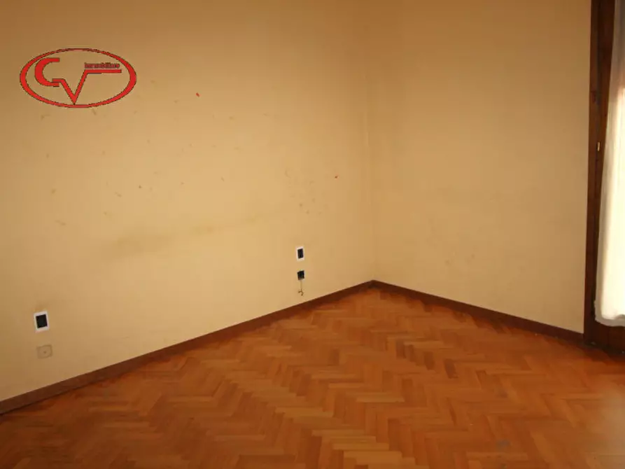 Immagine 23 di Appartamento in vendita  in Poggilupi a Terranuova Bracciolini