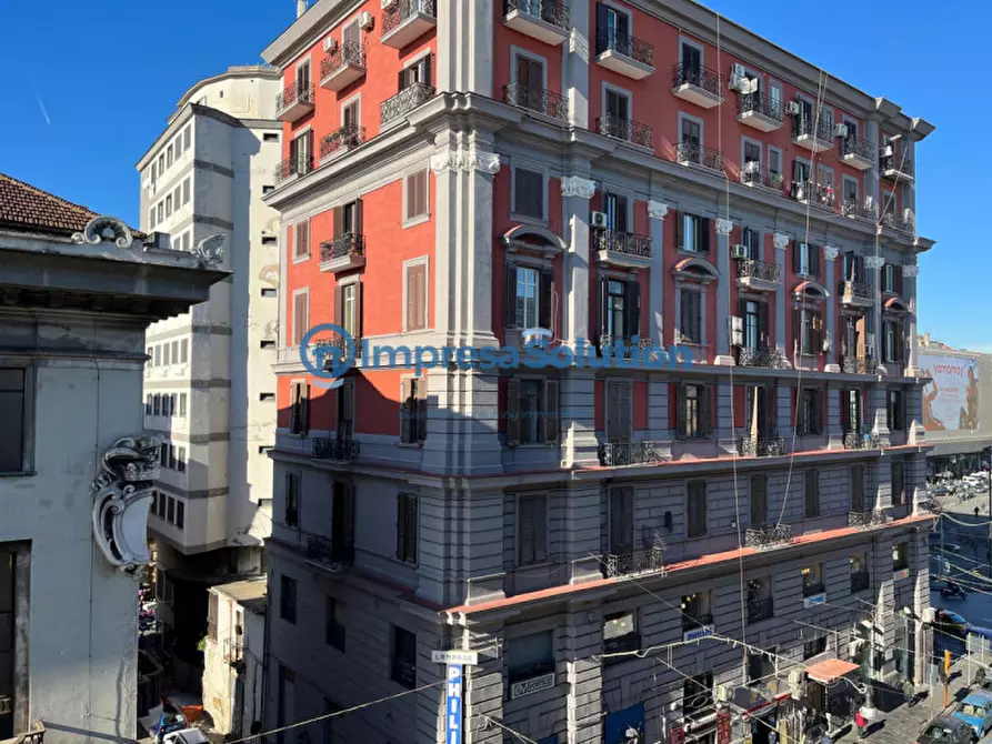 Immagine 17 di Appartamento in vendita  in Corso Giuseppe Garibaldi 373 a Napoli