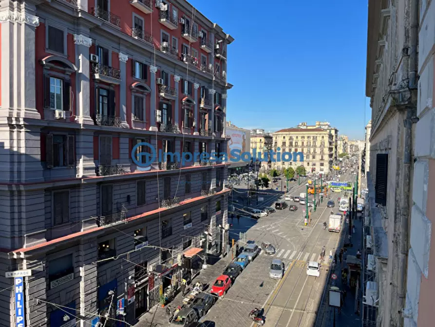 Immagine 18 di Appartamento in vendita  in Corso Giuseppe Garibaldi 373 a Napoli
