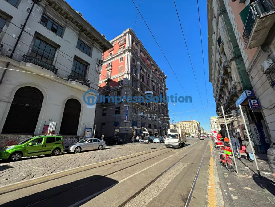 Immagine 20 di Appartamento in vendita  in Corso Giuseppe Garibaldi 373 a Napoli