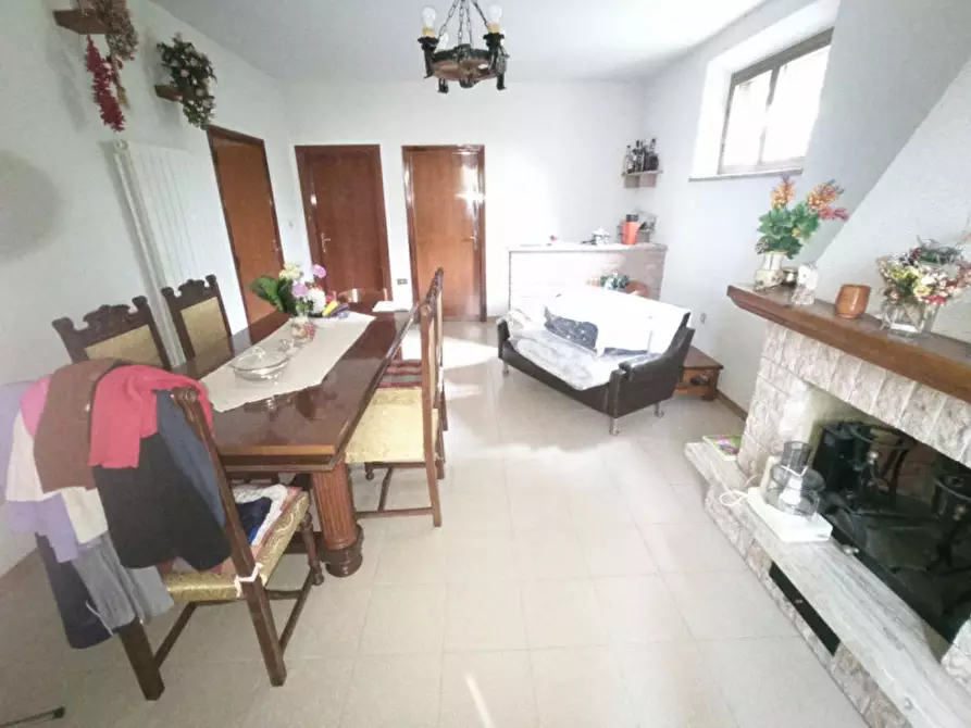 Immagine 5 di Casa indipendente in vendita  in Via Roma a Castiglione Del Lago