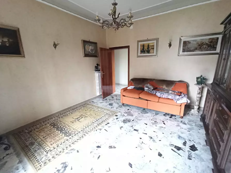 Immagine 9 di Casa indipendente in vendita  in Via Roma a Castiglione Del Lago