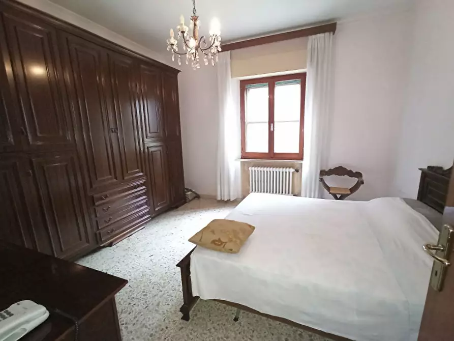 Immagine 18 di Casa indipendente in vendita  in Via Roma a Castiglione Del Lago