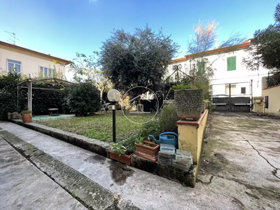 Immagine 23 di Casa indipendente in vendita  in Via Alessandro Manzoni 24 a Sesto Fiorentino