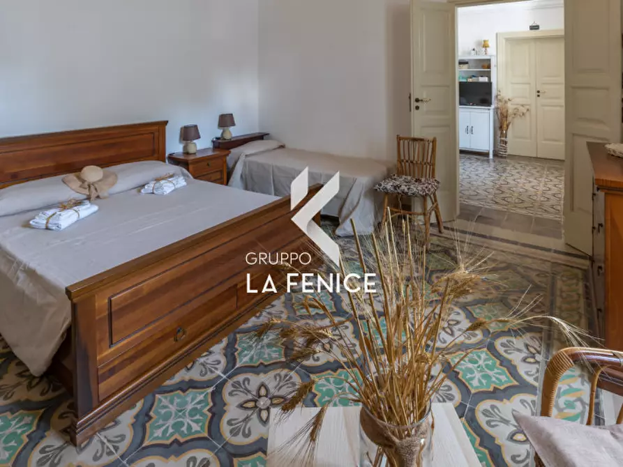 Immagine 11 di Villa in vendita  in via Fasano, 9 a Locorotondo