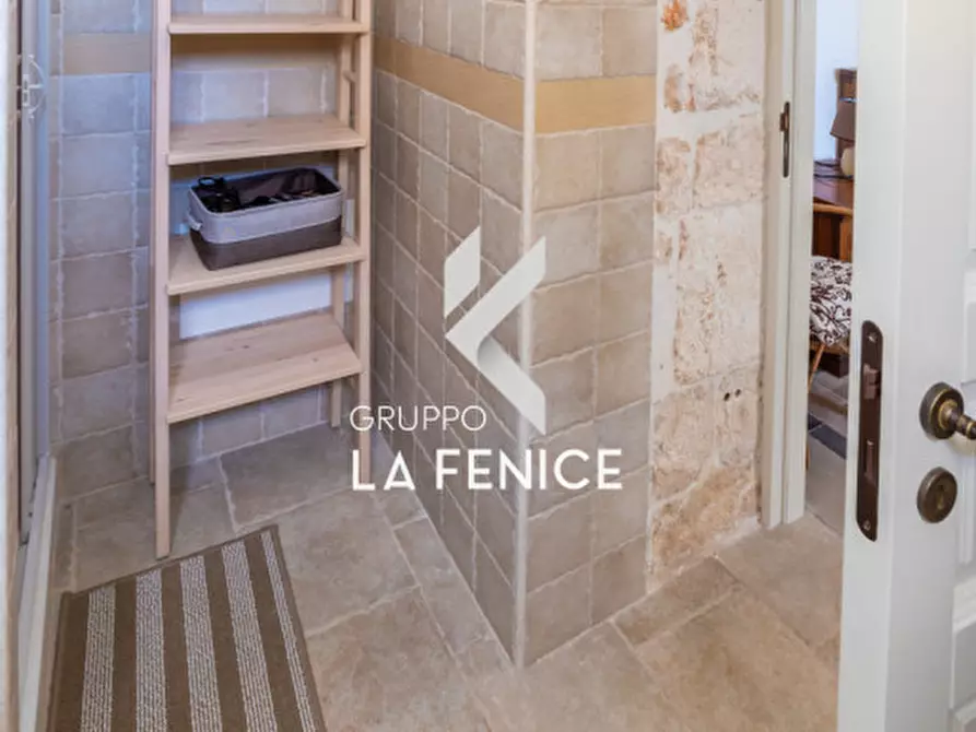 Immagine 19 di Villa in vendita  in via Fasano, 9 a Locorotondo