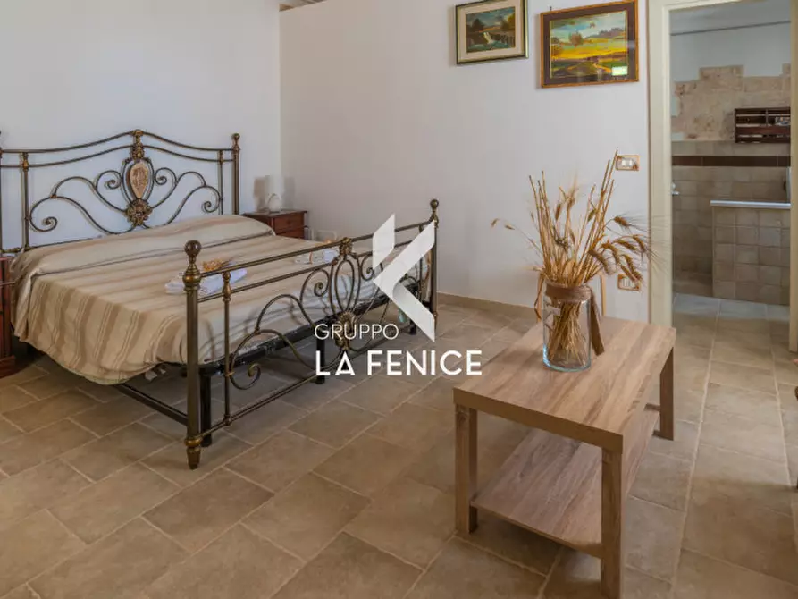 Immagine 26 di Villa in vendita  in via Fasano, 9 a Locorotondo