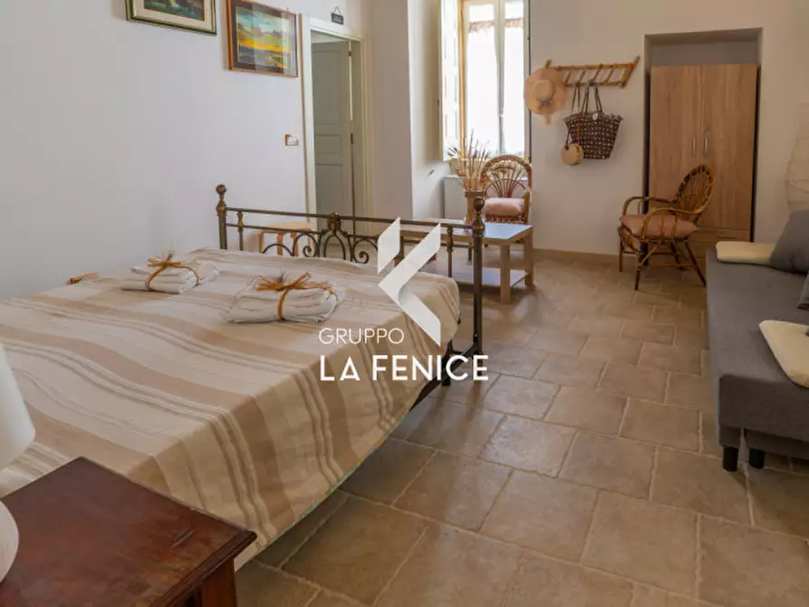 Immagine 28 di Villa in vendita  in via Fasano, 9 a Locorotondo