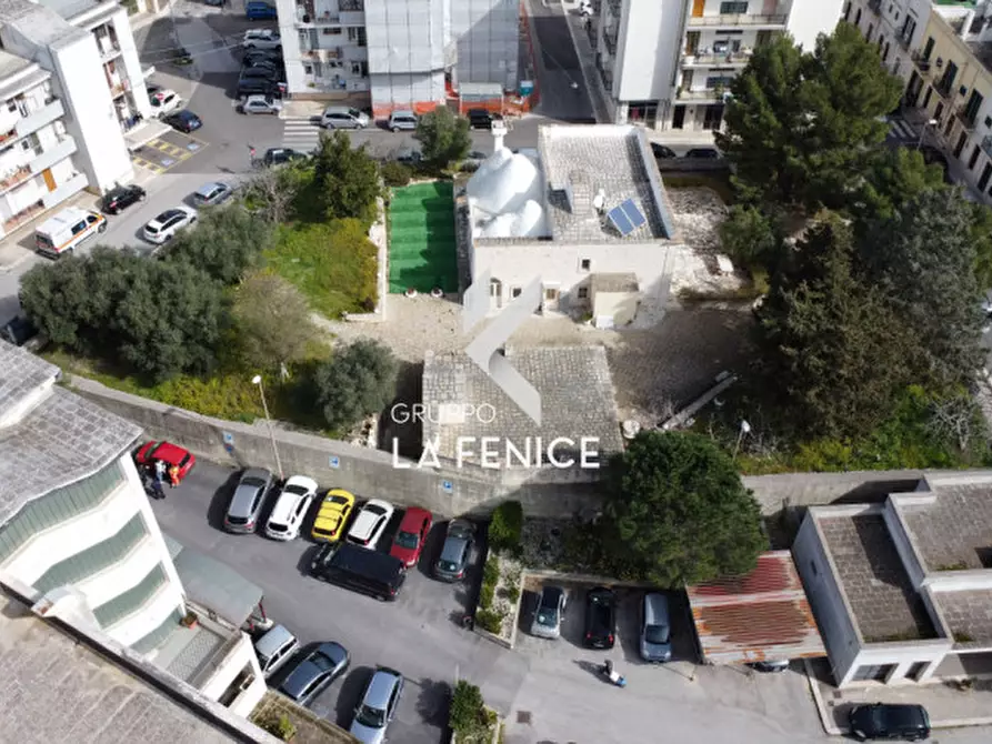 Immagine 56 di Villa in vendita  in via Fasano, 9 a Locorotondo