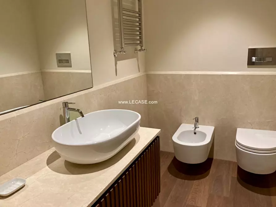 Immagine 8 di Appartamento in affitto  a Forte Dei Marmi